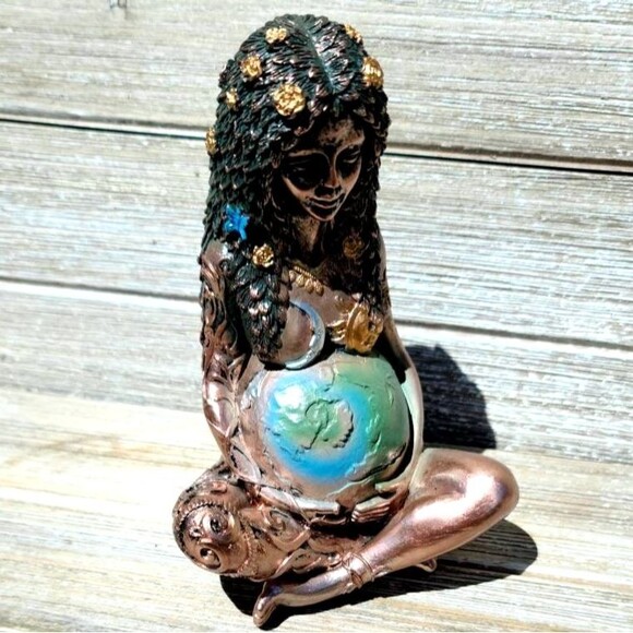 Goddess Mother Earth‎ Statue- Altar Decor, Deity, Nature , Fertility - Picture 2 of 3